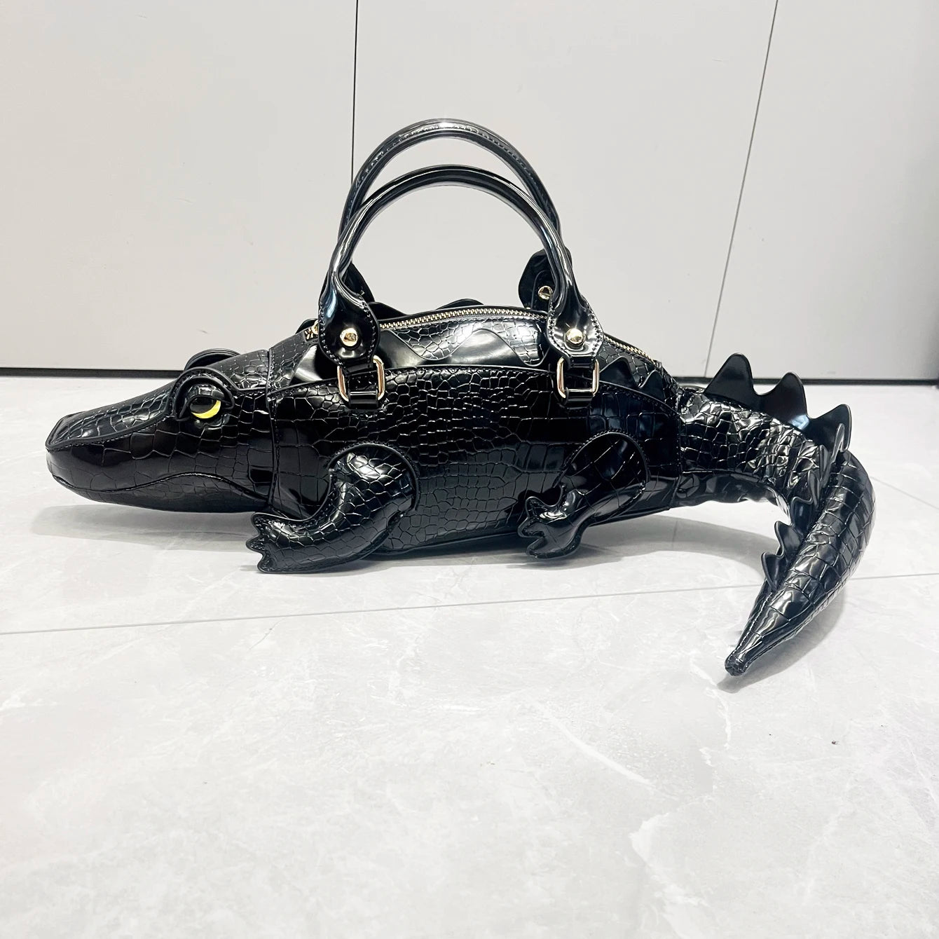 alligator Shape Shoulder bag