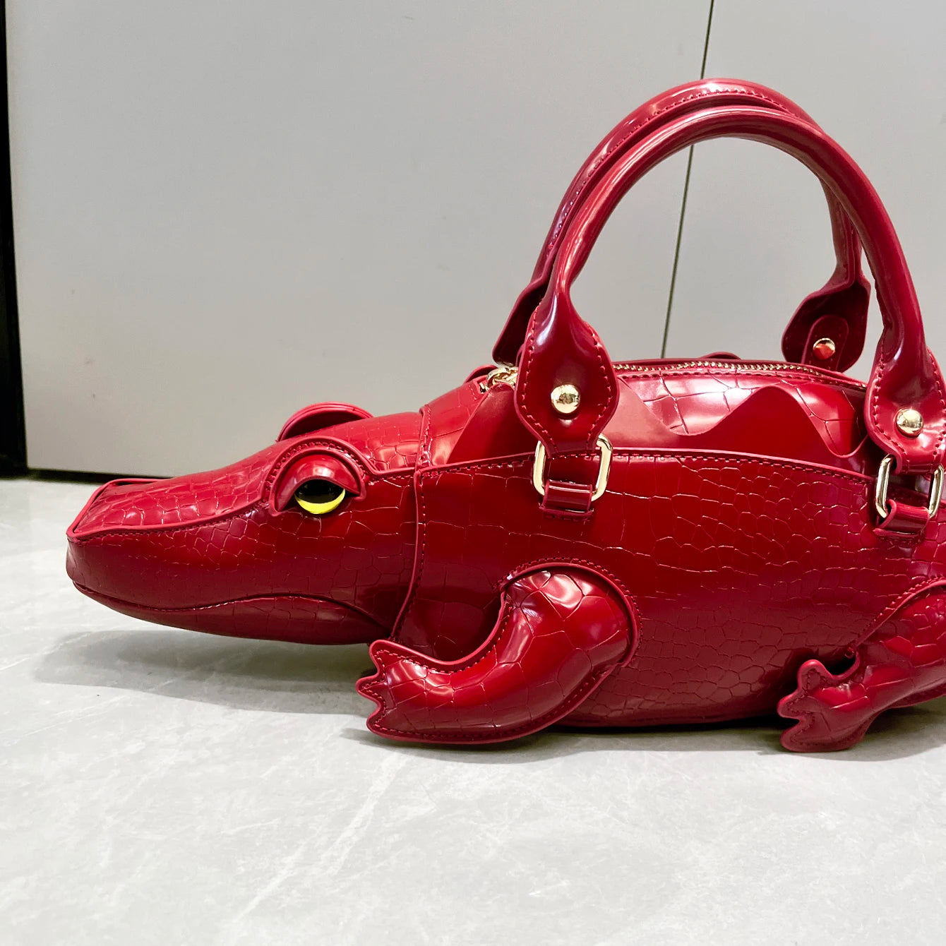 alligator Shape Shoulder bag