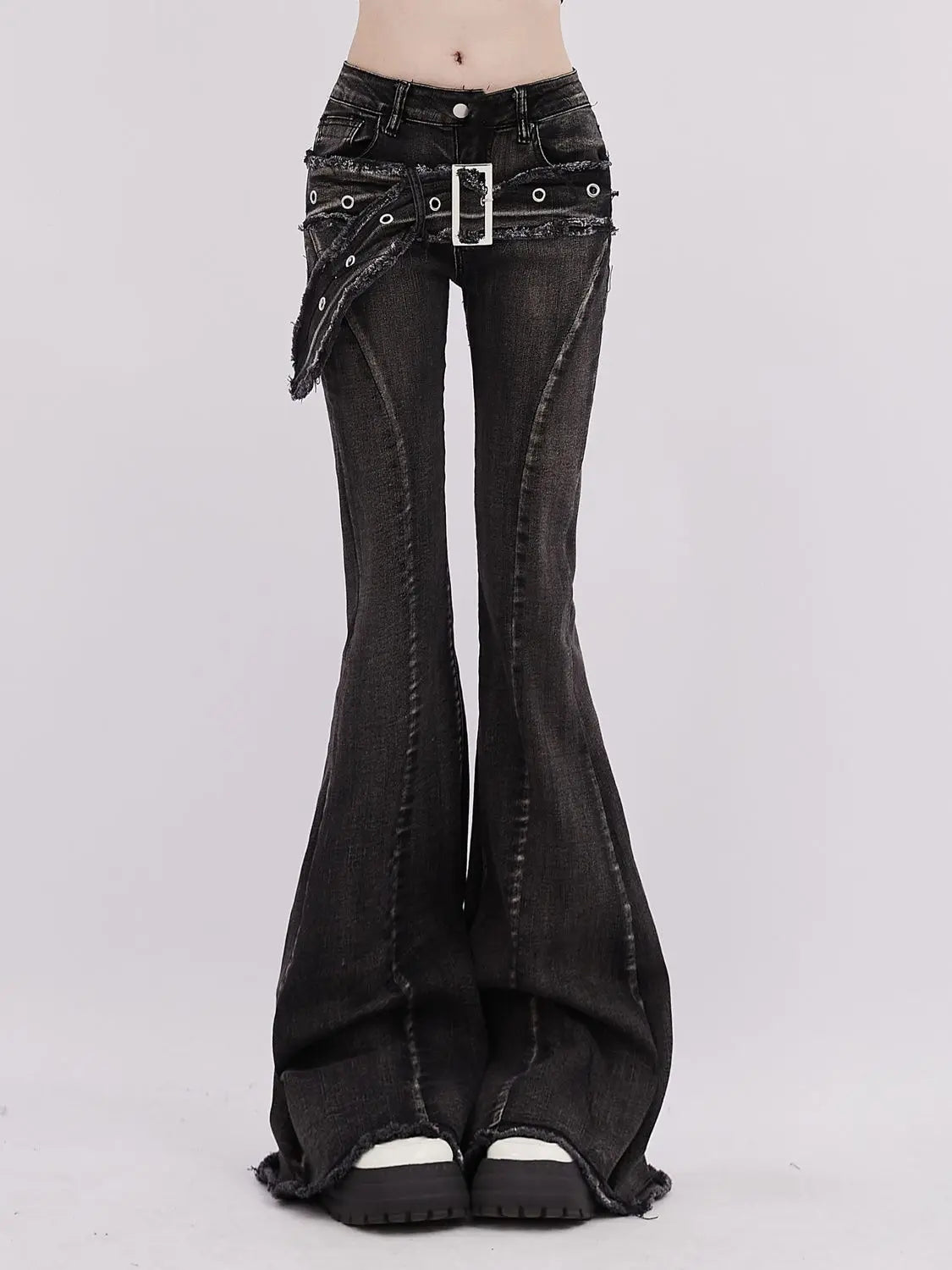 micro-flare  jeans