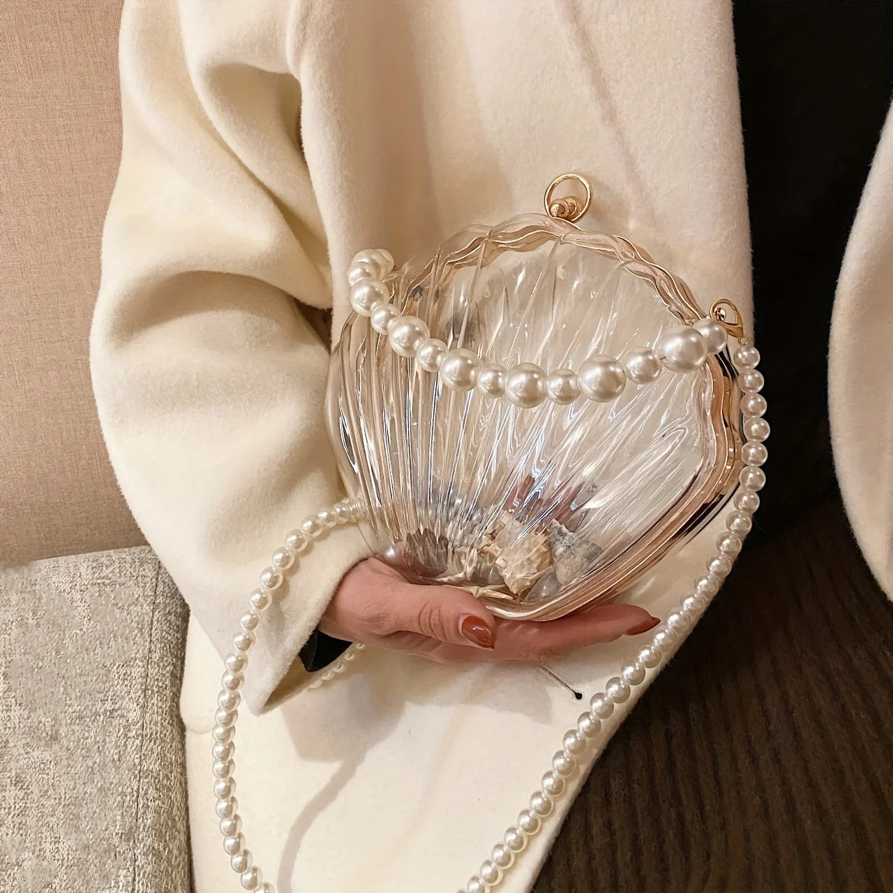 Clear Acrylic Shell Shaped Bag
